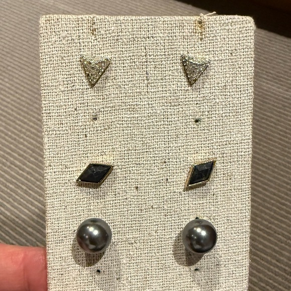 Stud earrings - Stella & Dot - Picture 3 of 3